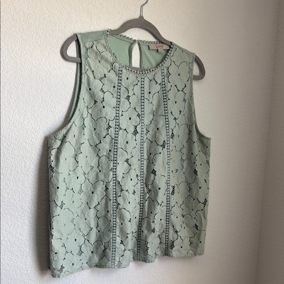 LOFT Green Embellished Sleeveless Blouse - Picture 3 of 11